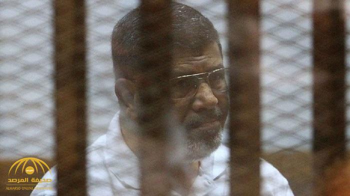 تفاصيل اللحظات الأخيرة لوفاة الرئيس المصري الأسبق محمد مرسي
