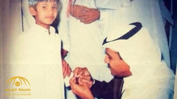 لا يزال محتفظًا بها.. شاب سعودي يكشف تفاصيل قصة حصوله على ساعة " خالد عبد الرحمن " عندما كان عمرة 8 سنوات