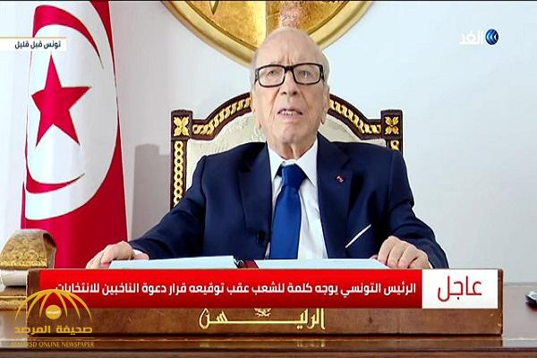 شاهد : أول ظهور لـ"الرئيس التونسي" بعد خروجه من المستشفى يعلن موقفه بشأن  البقاء في الحكم!