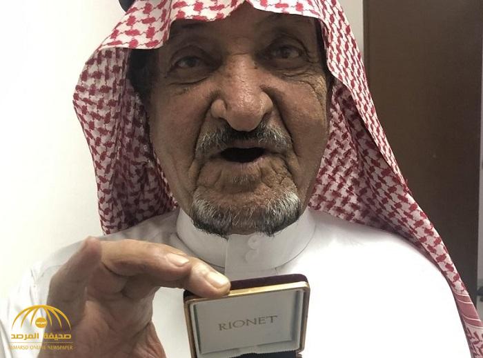 مواطن يكشف عن هدية نادرة حصل عليها من الملك عبدالعزيز