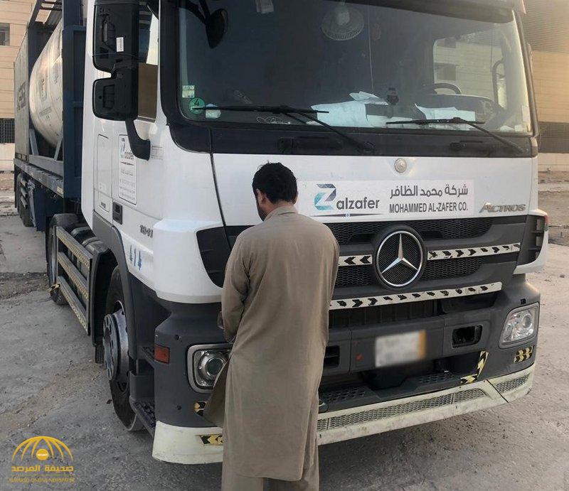 شاهد .. أول صورة لسائق الشاحنة التي عكست السير على طريق الملك فهد في الرياض بعد القبض عليه