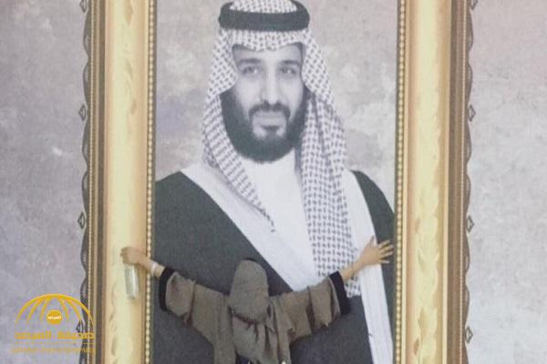 "صاحبة الصورة" الأكثر انتشارا في السعودية تتحدث لأول مرة وتكشف سبب التقاطها !