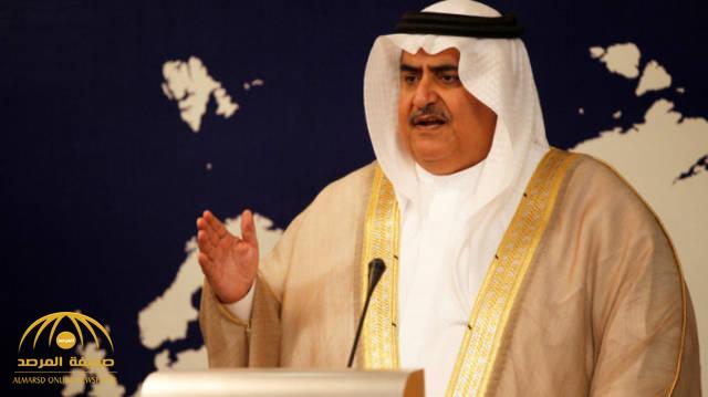 وزير الخارجية البحريني: إيران هي من بدأت بالحرب علينا ولا يلام من يضربهم ويدمر عتادهم