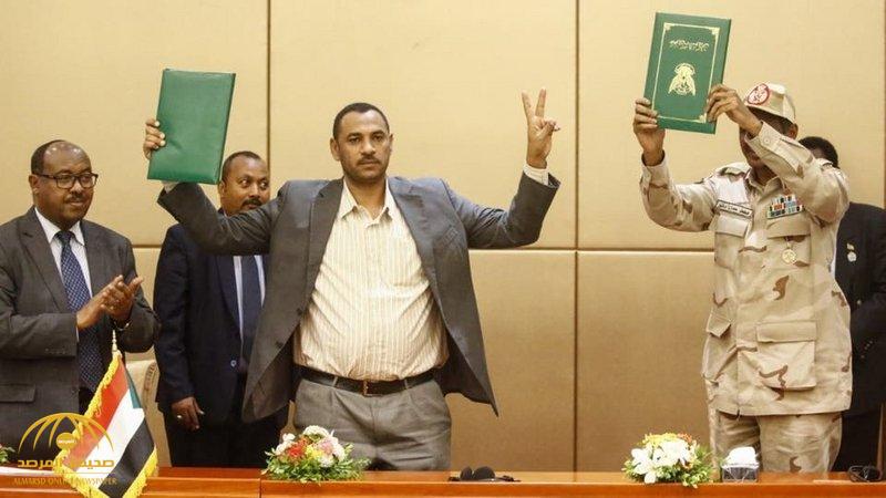 السودان يبدأ تاريخه الجديد.. توقيع وثائق الفترة الانتقالية!