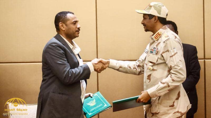تعرف على أبرز بنود الإعلان الدستوري في السودان