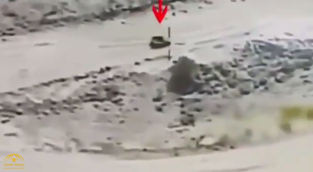 بالفيديو ... مقاتلات التحالف تنسف مركبة أحد قيادات المليشيات الحوثية في صعدة