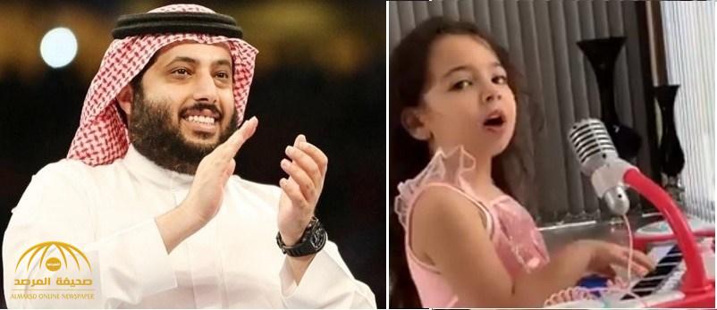 بالفيديو .. محمد صلاح يشعل مواقع التواصل  بمقطع لابنته مكة.. وتركي آل الشيخ يتفاعل!