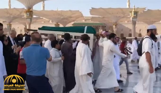 شاهد .. تشييع  جثمان زين العابدين بن علي في مقبرة البقيع بالمدينة المنورة