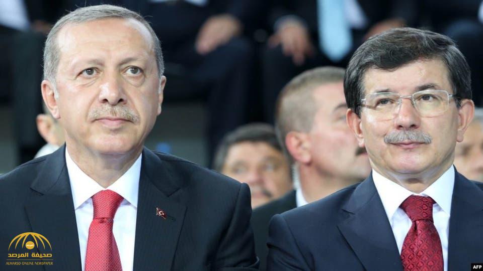 بعد تهديد أردوغان بكشف الأسرار .. داوود أوغلو يعلن استقالته من "العدالة والتنمية"!