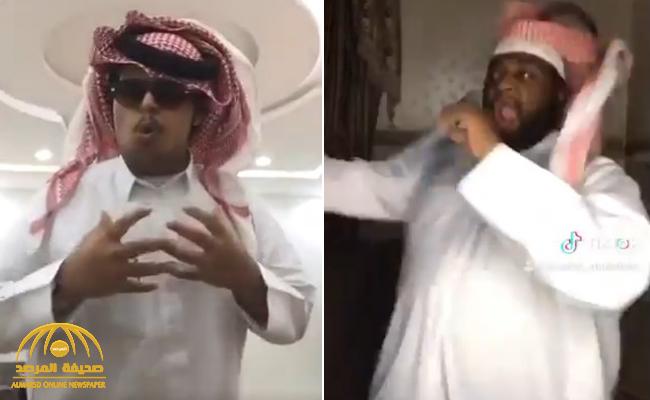 شاهد .. آل الشيخ ينشر فيديوهات لشابين قاموا بتقليده أثناء إعلان افتتاح "موسم الرياض" بطريقة طريفة