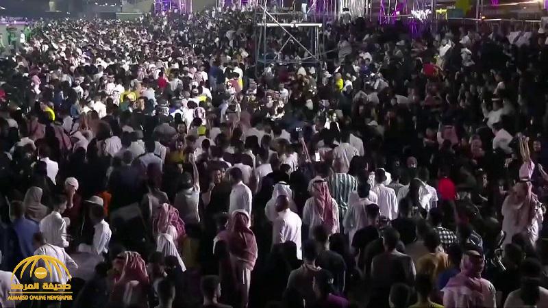 تركي آل الشيخ يكشف عن عدد زوار منطقة "البوليفارد" خلال يومين من افتتاح مسيرة موسم الرياض .. وينشر فيديوهات توثق توافدهم