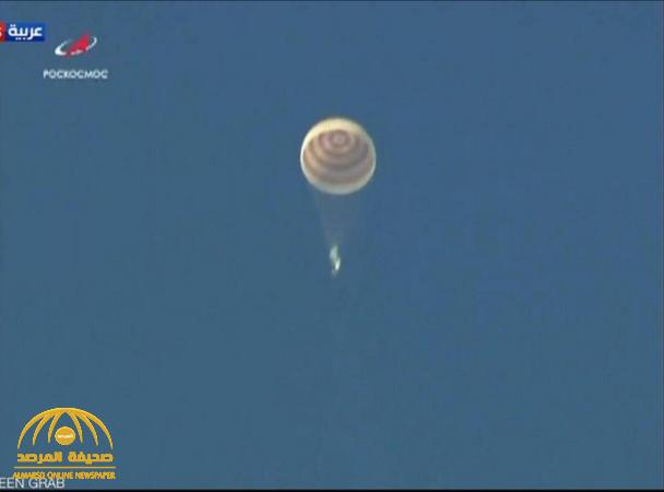 بعد رحلة تاريخية.. شاهد: لحظة عودة رائد الفضاء الإماراتي هزاع المنصوري إلى الأرض!