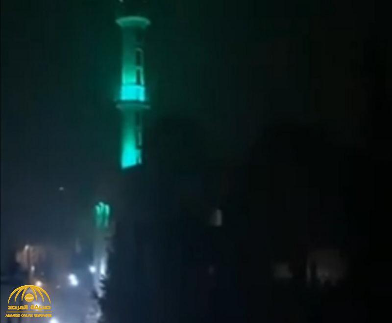 بالفيديو.. مؤذن يدعو المسيحين لدخول المسجد والاحتماء به من النيران المشتعلة في لبنان!
