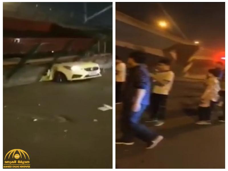 حادث مروع.. شاهد فيديو للحظة انهيار جسر فوق السيارات وسقوط ضحايا!