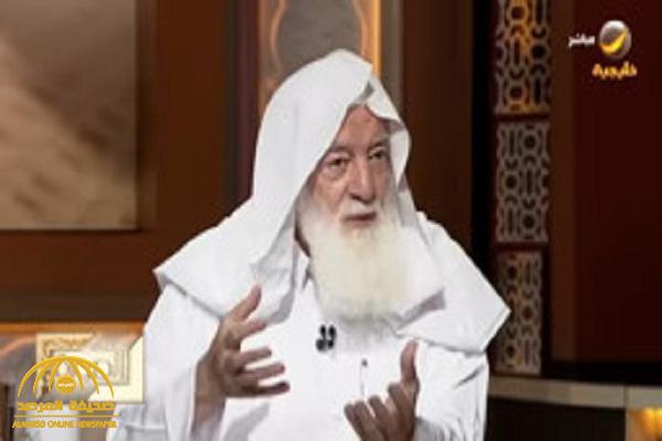بالفيديو: "طبيب نفسي" يكشف حقيقة  "إسلام جني بوذي" تلبس فتاة وسبب اتهامه بالاعتزال !