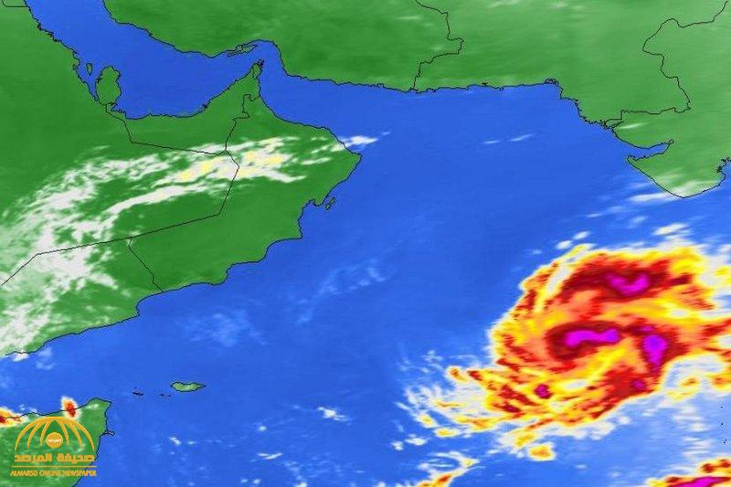 إعصار مها بدأ يتحرّك.. و"طقس العرب" يكشف تفاصيل الحالة الجوية بعدة مناطق في المملكة!