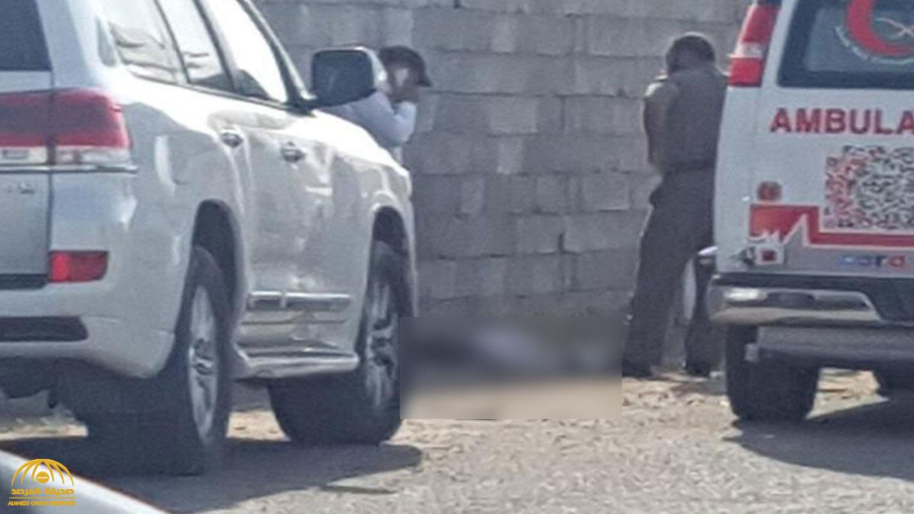 الجهات  الأمنية  تفكّ غموض سبب وفاة طفل شنقا بجانب مدرسة في أبو عريش!