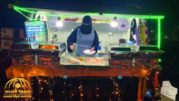 فتاة في "أبو عريش" تبيع مأكولات منزلية على عربة وتكشف عن دخلها الشهري وأشهر الوجبات التي تعدها !