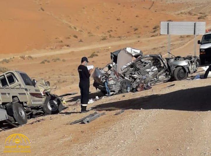 مأساة على طريق الرياض - القصيم .. تفاصيل مصرع عائلة سورية من 7 أشخاص في حادث مروع