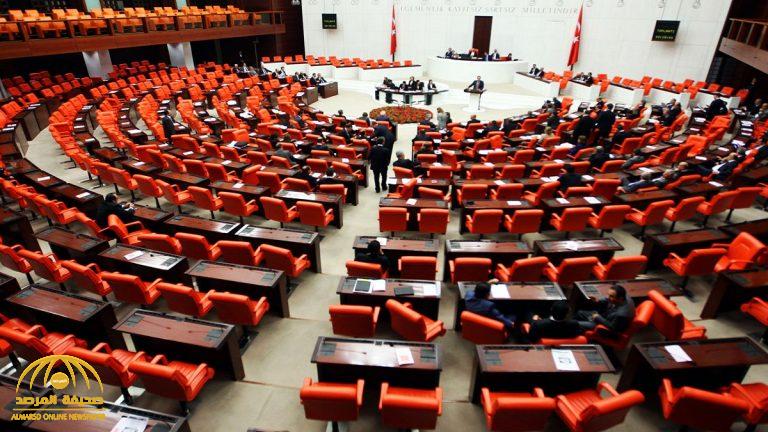 البرلمان التركي يوافق على إرسال قوات لليبيا