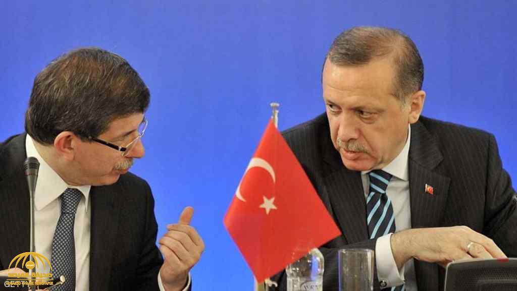 سياسي تركي: "انقلاب قصر" وراء خروج داوود أوغلو من رئاسة الحكومة