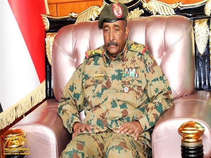 "البرهان" يحسم الجدل  حول قرار السودان  بتسليم "البشير" إلى المحكمة الجنائية الدولية