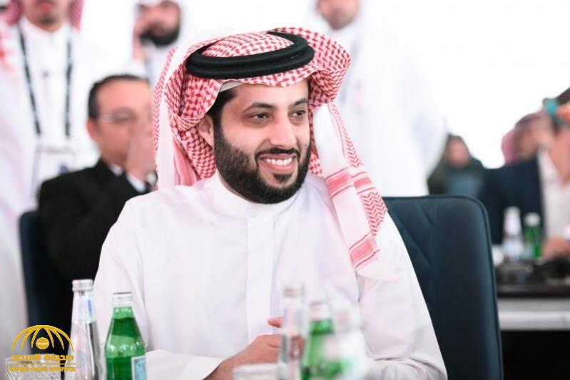 تركي آل الشيخ يصل الرياض بعد خضوعه لعملية جراحية بالخارج