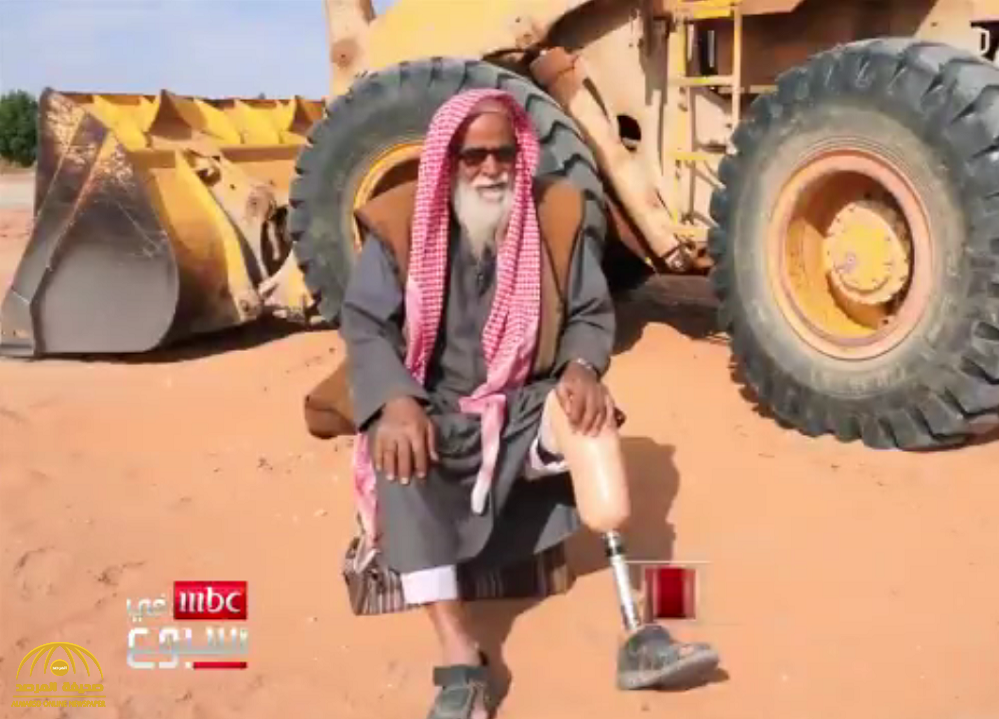 بالفيديو .. مواطن سعودي مسن بقدم مبتورة  يتحدى إعاقته ويعمل على شيول لأكثر من 45 عاما في عنيزة !