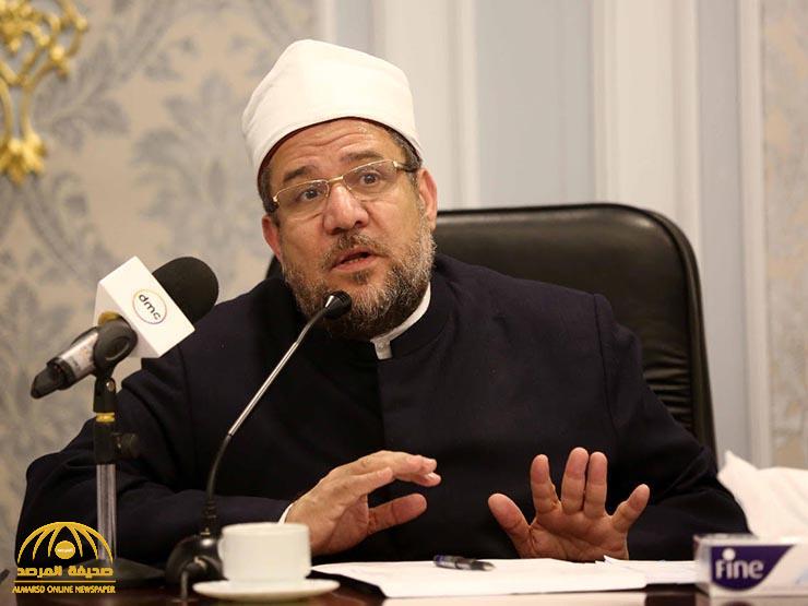 بعد مطالب واسعة بإقالته.. وزير الأوقاف المصري يتخذ قرارا "مفاجئًا" بشأن إذاعة القرآن في المساجد !