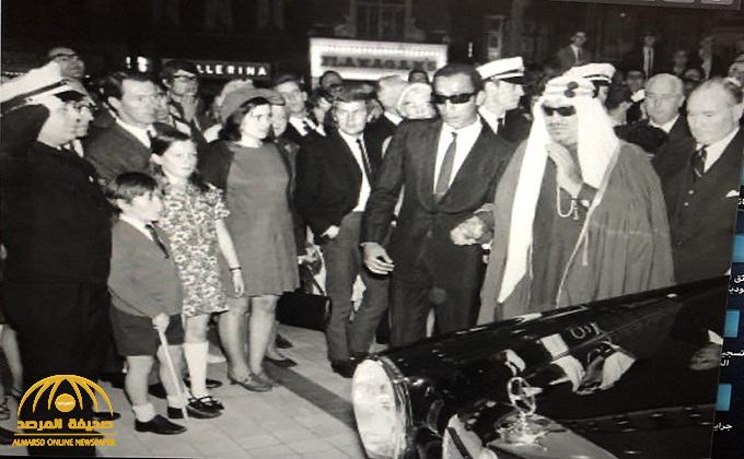 شاهد : صورة نادرة للملك سعود برفقة ابنه الأمير ماجد .. والكشف عن مكان وتاريخ التقاطها !
