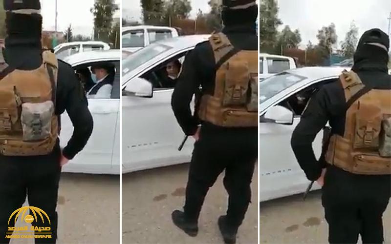 شاهد .. نائبة عراقية تشتم رجل أمن لتطبيقه حظر التجول عليها : " نعلة على أبو شرفه اللي أنطاك أوامر"