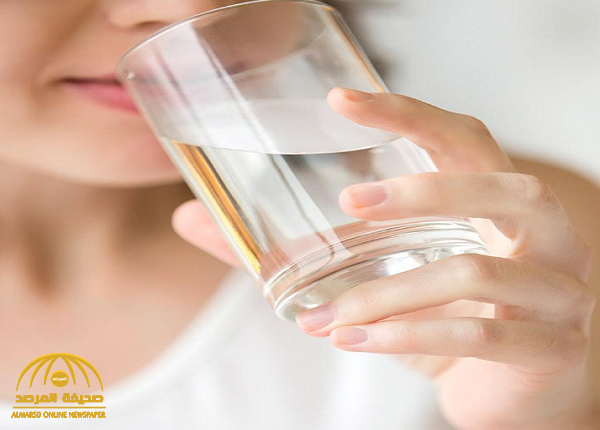 هل الإكثار من شرب الماء يقي من فيروس كورونا؟.. أخصائي يرد ويكشف فوائد مذهلة!