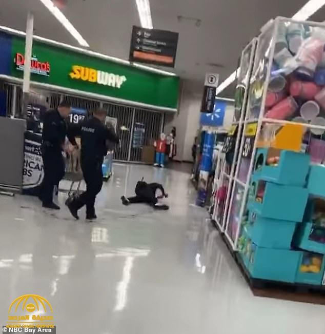 شاهد: الشرطة الأمريكية تطلق النار على شخص هدد المتسوقين بـ"مضرب بيسبول" داخل متجر