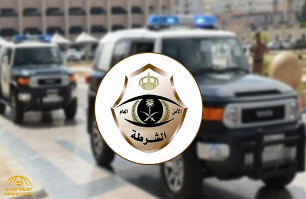 شرطة الرياض تصدر بيانا بشأن القبض على شخصين أحدهما وثق صعود الآخر لمركبة أمنية متوقفة.. والكشف عن جنسياتهما!