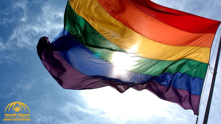 لأول مرة .. علم المثليين يُرفع رسميا في العراق