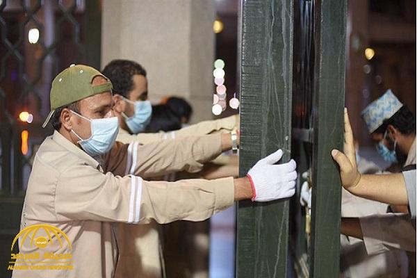 شاهد بالصور.. لحظة فتح أبواب المسجد النبوي لاستقبال المصلين بعد 70 يوما من الإغلاق