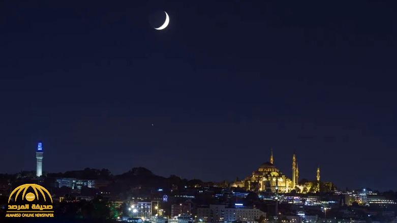 بدون رؤية الهلال .. دولة عربية تعلن رسميًا أول أيام عيد الفطر