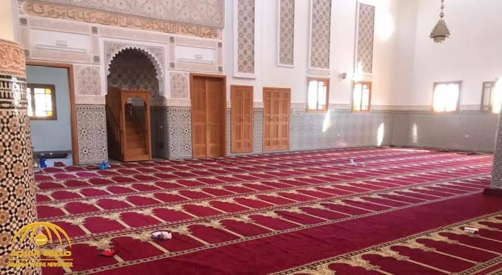 مصاب بكورونا يتسبب في إغلاق مسجد بالشمالية .. ومدير الشؤون الإسلامية بالمنطقة : " أيعقل هذه الدرجة من اللامبالاة؟"