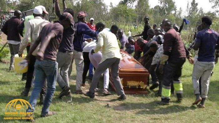 بالصور: خطف جثة مغني بوب توفي بـ"كورونا" من المقبرة  .. والسبب غريب !