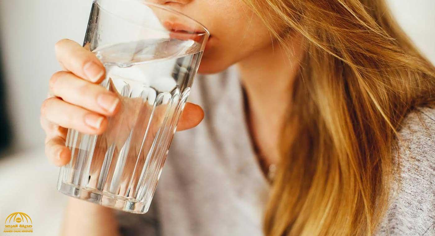 علامات تدل على أنك لا تشرب كمية كافية من الماء.. ومشروبات تزيد من فقدان السوائل دون أن تدري!