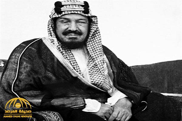 بالفيديو .. الكشف عن المكان الذي أقيمت فيه صلاة الميت على جثمان الملك عبدالعزيز
