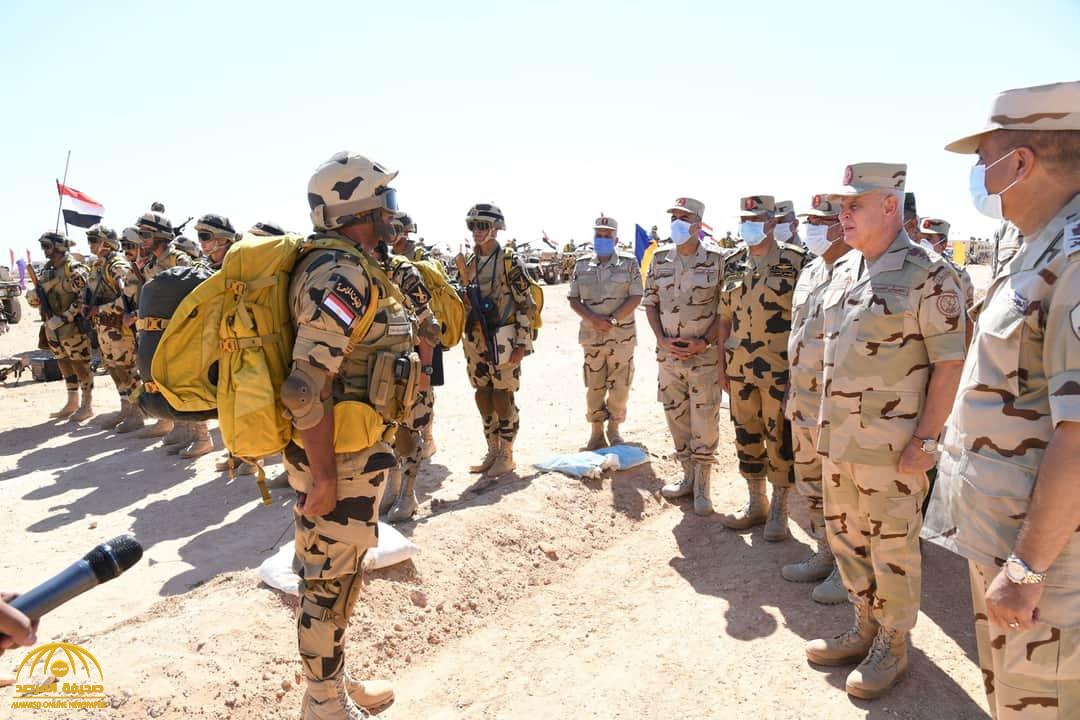 بالصور.. الجيش المصري يبدأ إجراءات الاصطفاف والاستعداد القتالي على الحدود مع ليبيا
