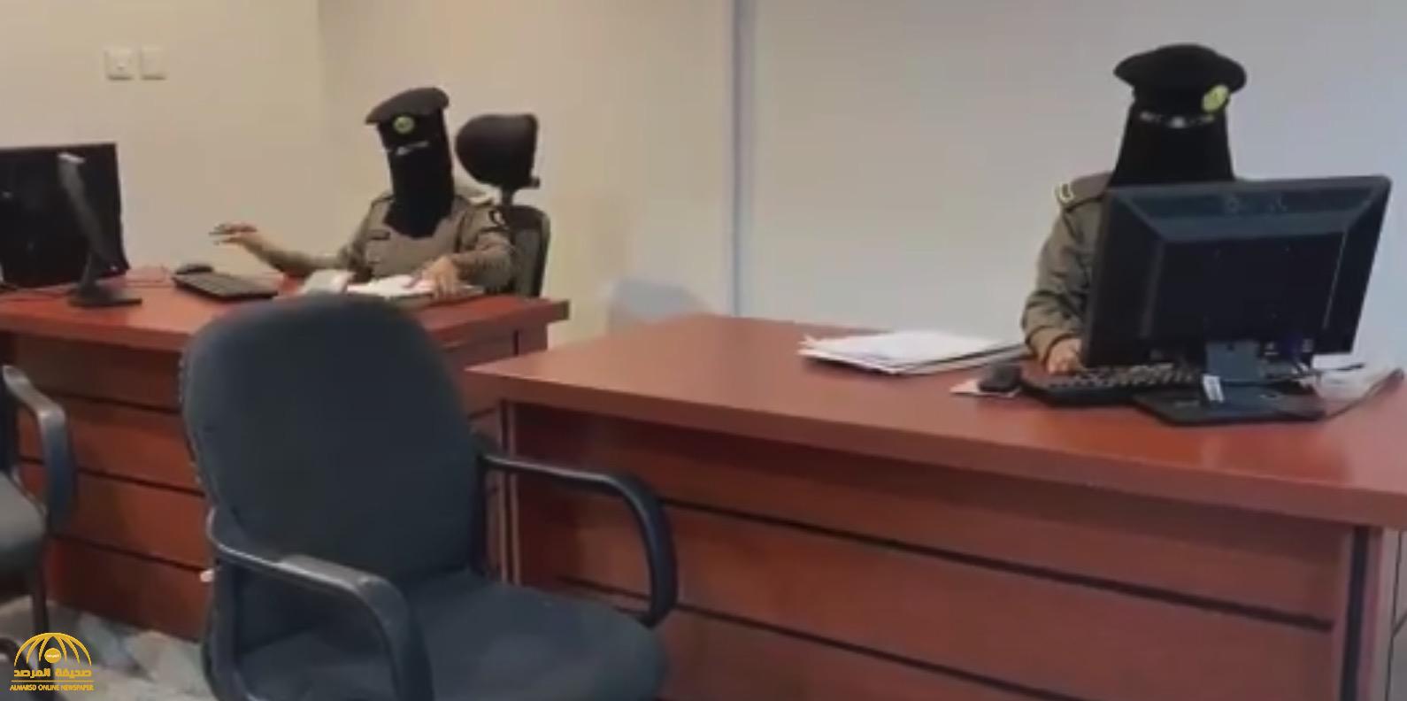 بعد مشاركة المرأة لأول مرة.. بالفيديو: شرطيتان سعوديتان ترويان تفاصيل عملهما في خدمة الحجاج