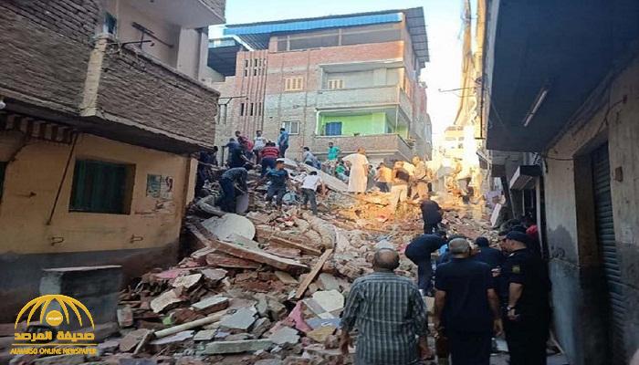 شاهد .. انهيار عمارة سكنية قديمة في مصر  وأنباء عن سقوط ضحايا