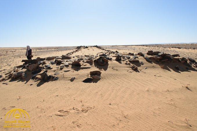 تسبق الأهرامات .. شاهد : هياكل حجرية ضخمة في الصحراء السعودية تحير العلماء