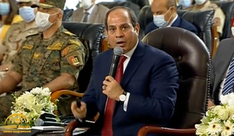 شاهد .. السيسي ينفعل ويحذر : "أنا على استعداد إني أنزل الجيش كل قرى مصر !"