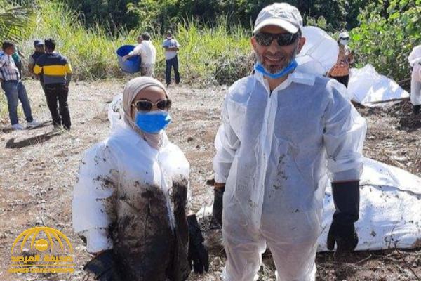 شاهد.. القنصل السعودي وزوجته يشاركان في تنظيف شواطئ هذه الدولة!