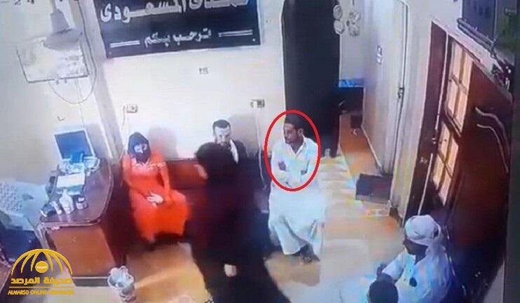 شاهد: وفاة مصري فجأة أثناء انتظاره في عيادة الطبيب
