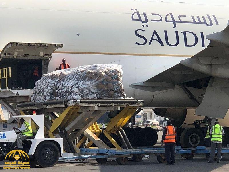 شاهد : وصول طائرة الإغاثة الثانية ضمن الجسر السعودي لمساعدة منكوبي فيضانات السودان .. والكشف عن حمولتها