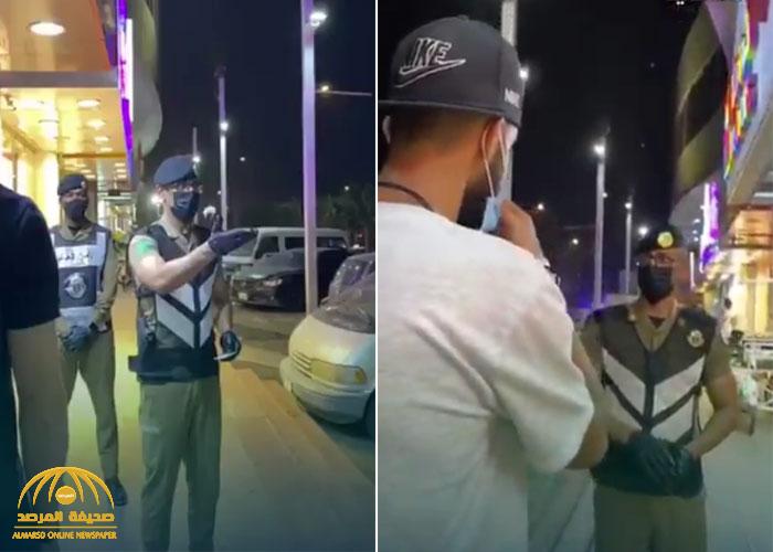 بالفيديو .. شرطة جدة تفاجئ المواطنين في الشوارع وتحرر مخالفات لعدم ارتداء الكمامة